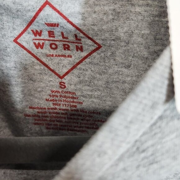 NWT Well Worn Los Angeles USA Printed Graphic Tee Size Small - Picture 6 of 6